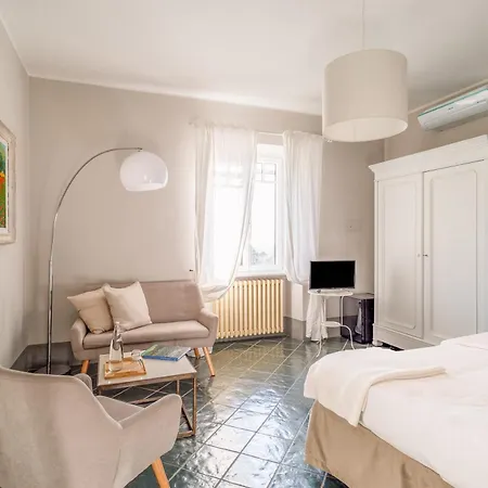 Bed & Breakfast Borgovecchio 4*